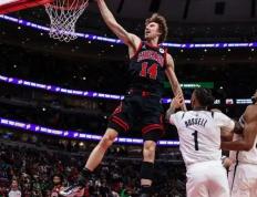 PG电子官网-公牛主场大胜尼克斯，拉文