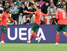 PG电子游戏-欧国联比赛中球场发生抢劫事件