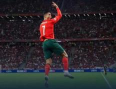 PG电子试玩官网-足球热点：C罗连斩两球领先射手榜