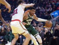 PG平台-勇士主场精彩纷呈，轻取西部强敌领先雄鹿的简单介绍