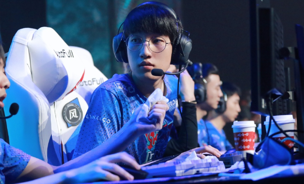 PG电子官方-MAD绝杀DFM,Tarzan单局斩获MVP峡谷大战小组赛,引爆全场热议的简单介绍